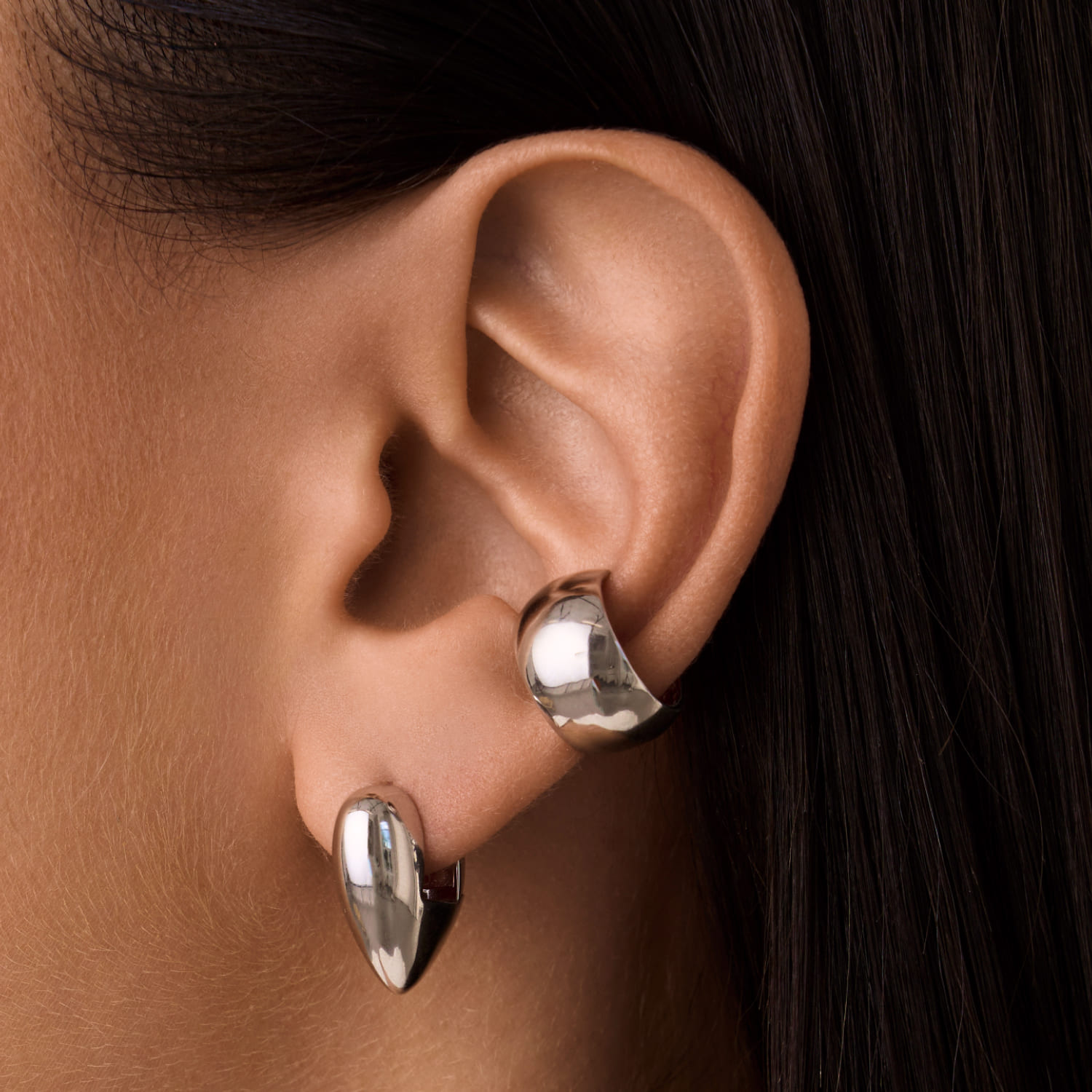 Серьги конго серебро 925 серебряные сердечки дутые Серьги конго серебро 925 серебряные сердечки дутые