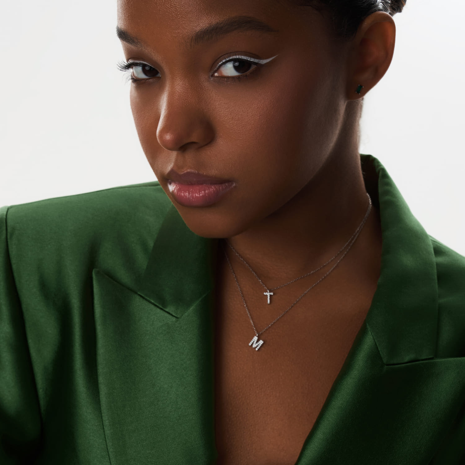 Подвеска серебро 925 на шею с буквой м Подвеска серебро 925 на шею с буквой м