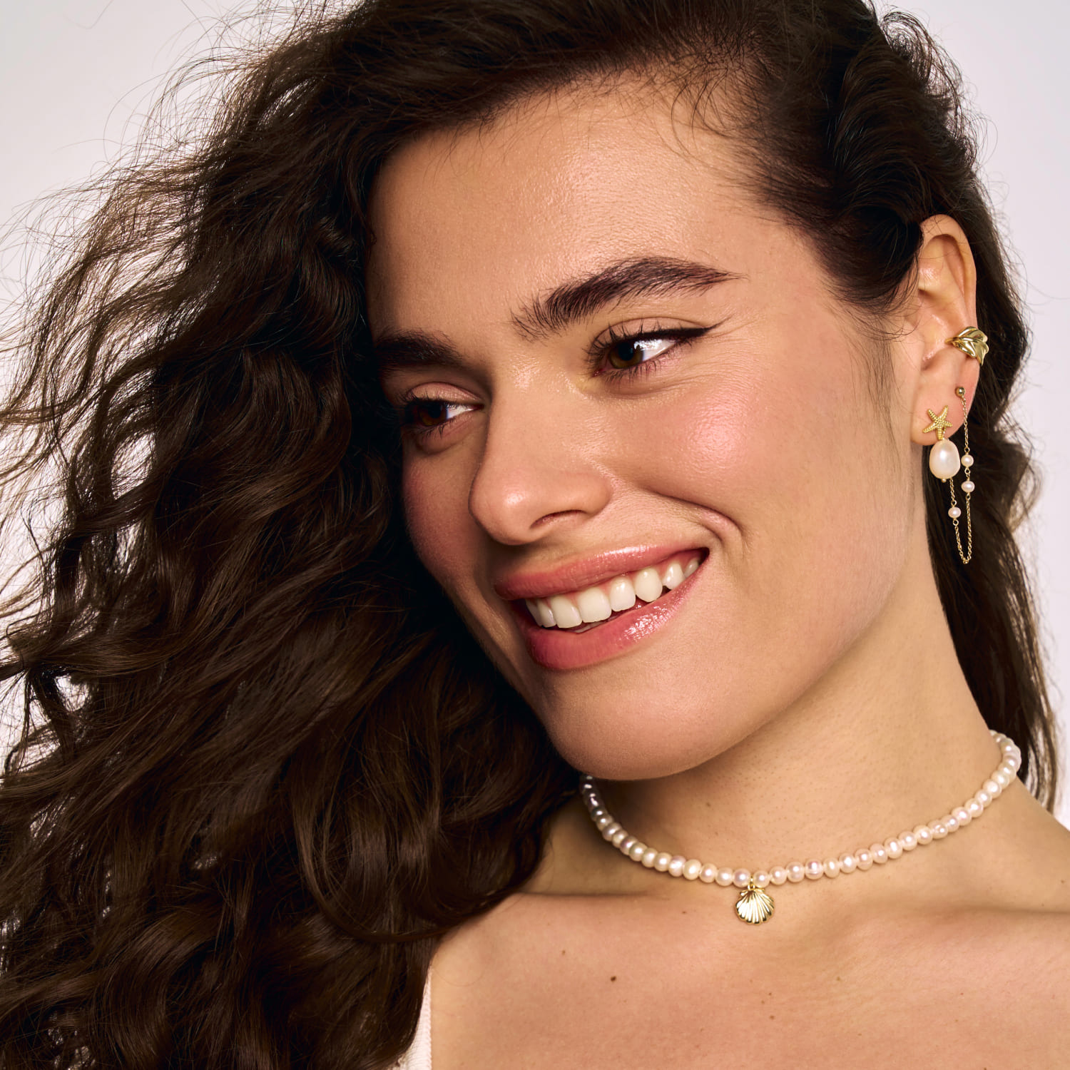 Колье на шею серебро 925 чокер с жемчугом Колье на шею серебро 925 чокер с жемчугом