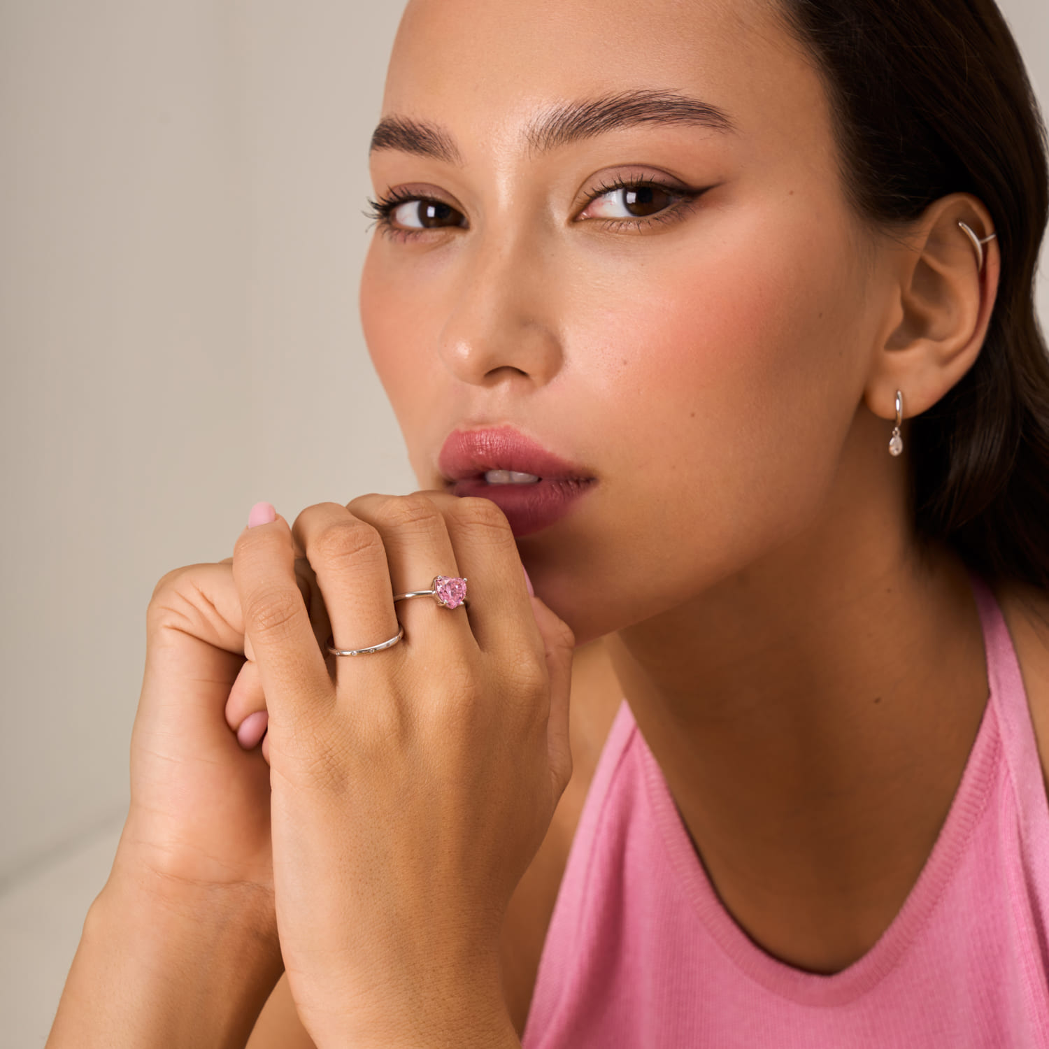 Серебряное кольцо Simone с розовым сердцем Серебряное кольцо Simone с розовым сердцем