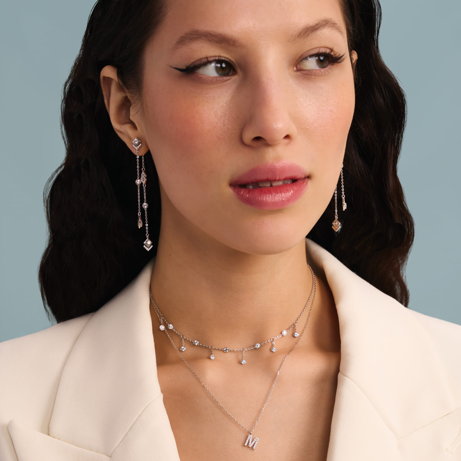 Подвеска серебро 925 на шею с буквой м Подвеска серебро 925 на шею с буквой м