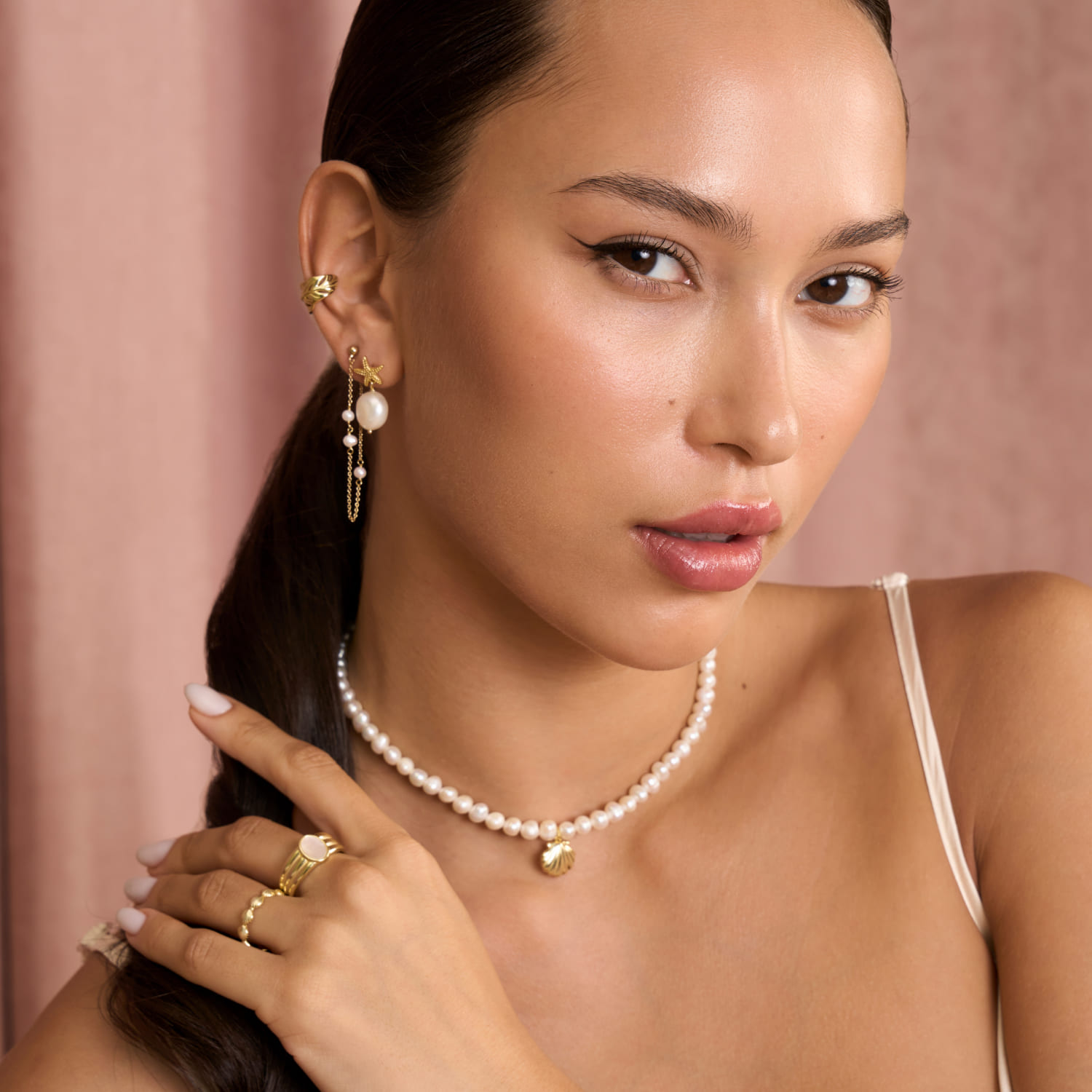 Колье на шею серебро 925 чокер с жемчугом Колье на шею серебро 925 чокер с жемчугом